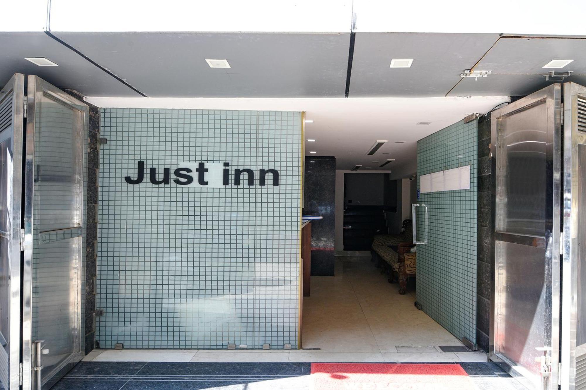 Fabhotel Just - Nr Lajpat Nagar Market Hotel *