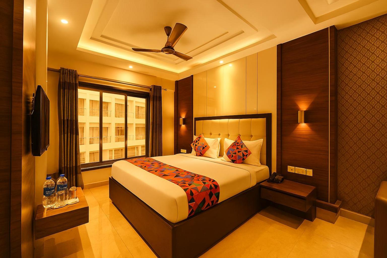 Fabhotel Just - Nr Lajpat Nagar Market * New Delhi